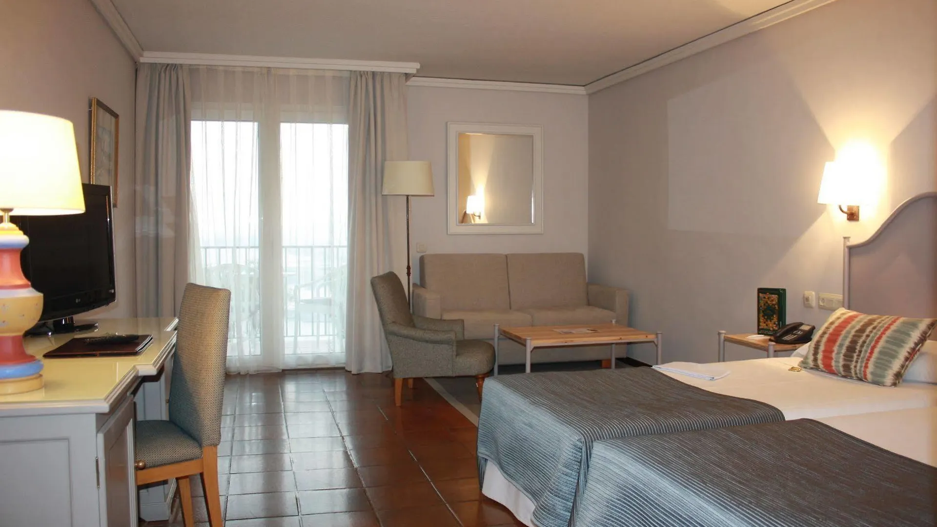 Parador De Malaga Gibralfaro Ξενοδοχείο 4*,